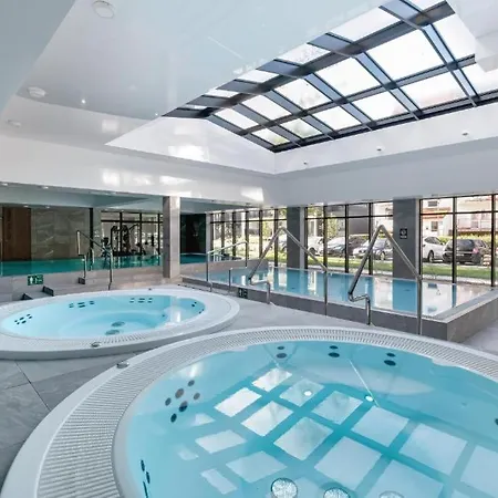 Komfortowy Greenport Restauracja&spa شقة كولوبرزيغ